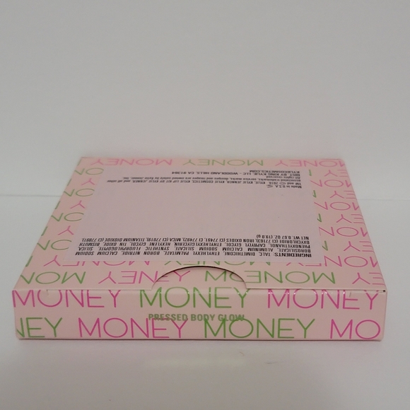 Kylie Jenner Cosmetics Pressed Body Glow Highlighter - Picture 6 of 6